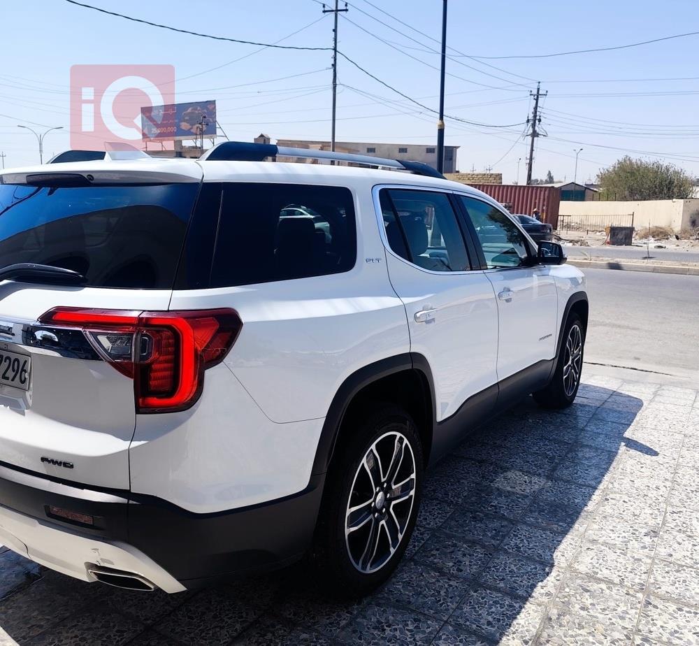 GMC Acadia